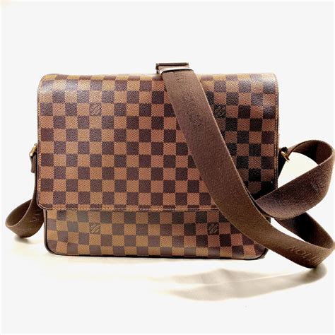 louis vuitton chic shoulder bags.